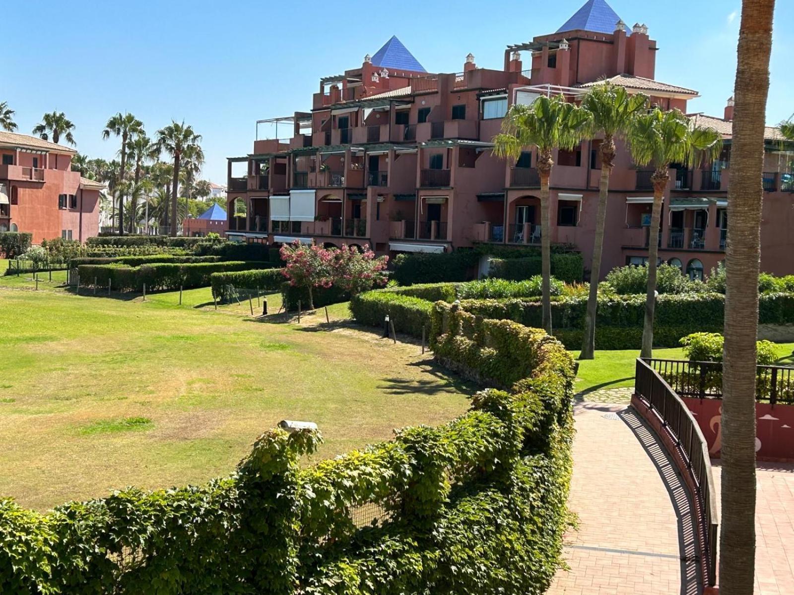 Costa Ballena Golf Bajo Torresalada 罗塔 外观 照片