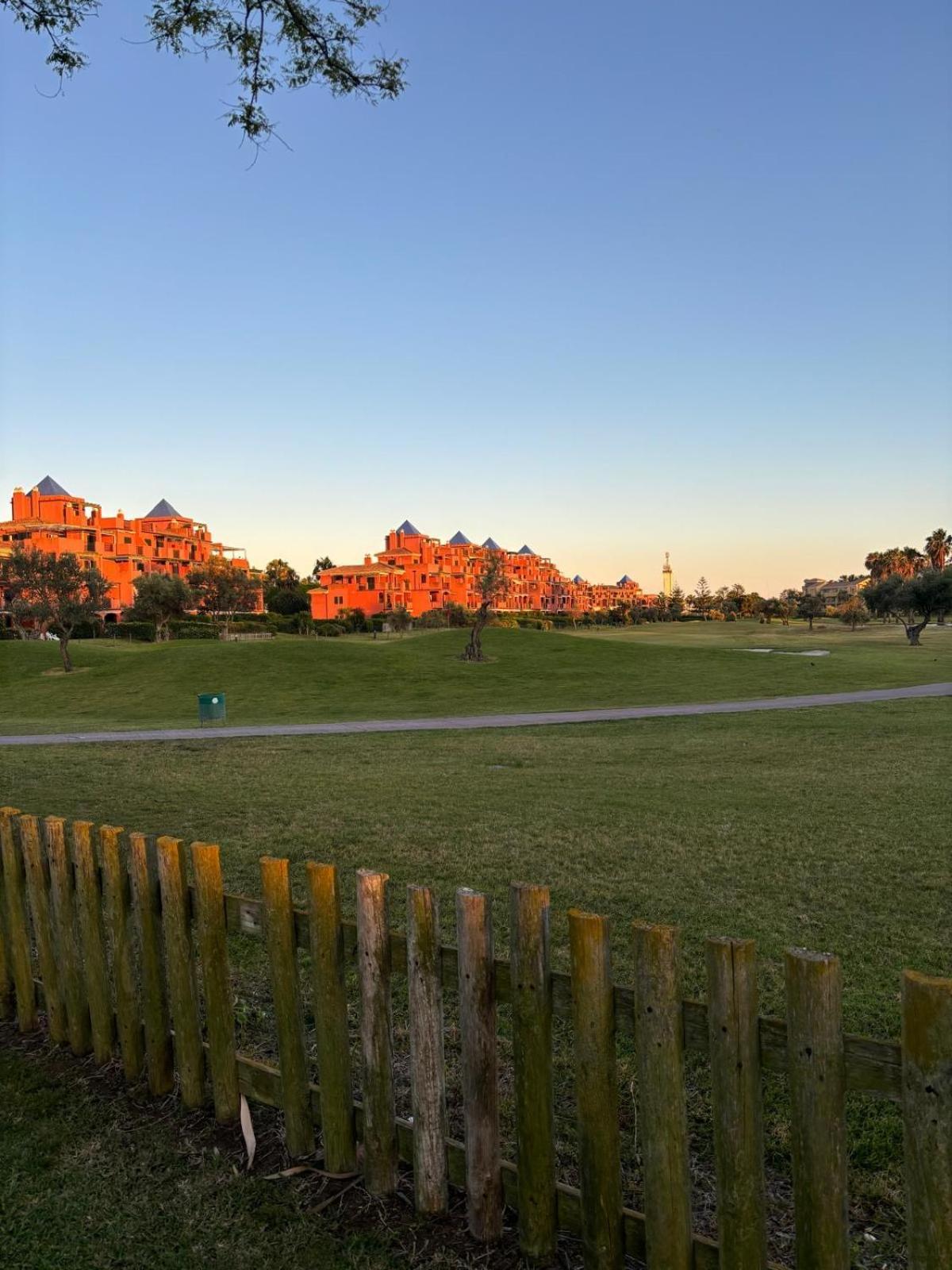Costa Ballena Golf Bajo Torresalada 罗塔 外观 照片